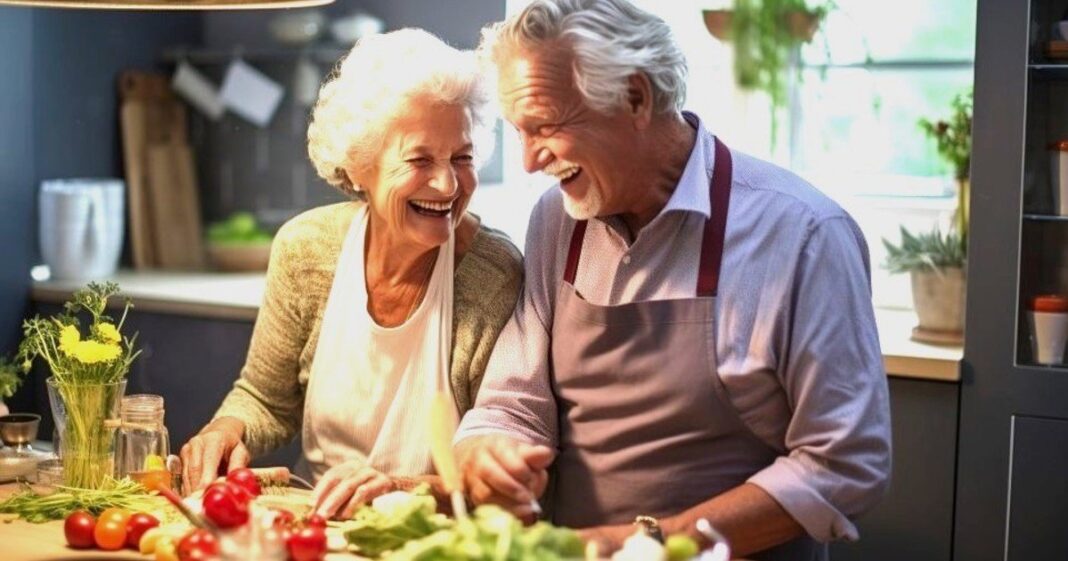 Médico endocrinólogo consultando a paciente sobre alimentación y longevidad