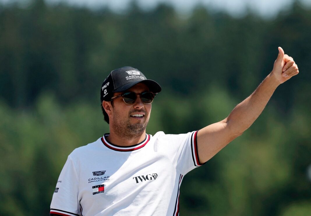 Sergio Pérez durante una sesión de clasificación con el monoplaza de Cadillac