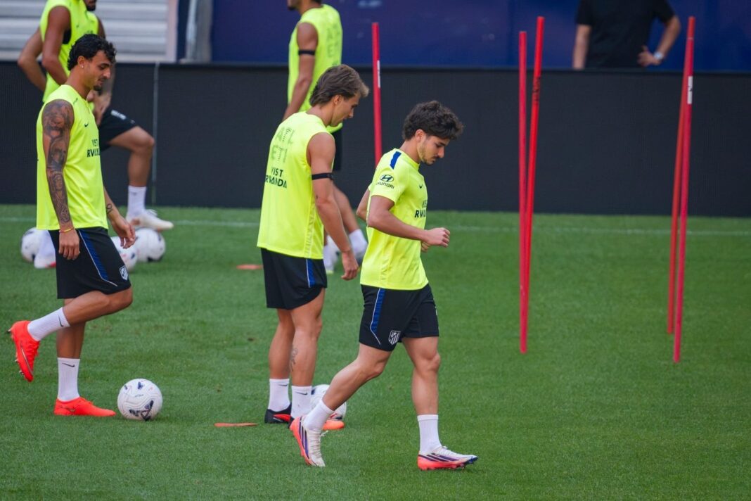 Julián Álvarez durante un entrenamiento del Atlético de Madrid