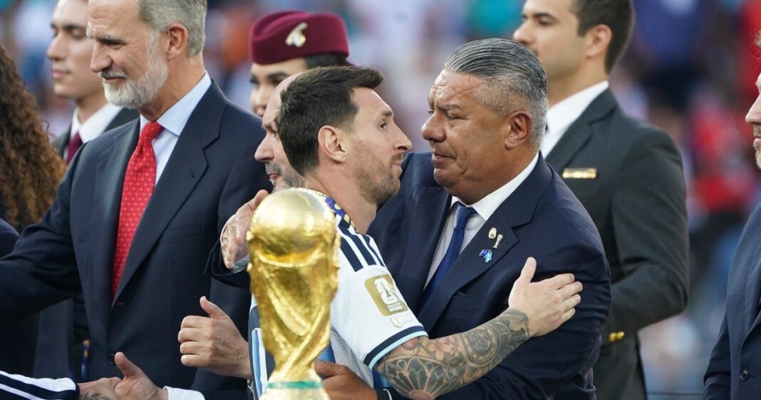 Lionel Messi con la camiseta de la Selección argentina
