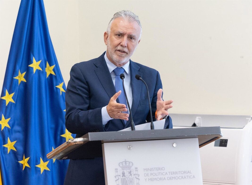 Ángel Víctor Torres, ministro de Política Territorial y Memoria Democrática