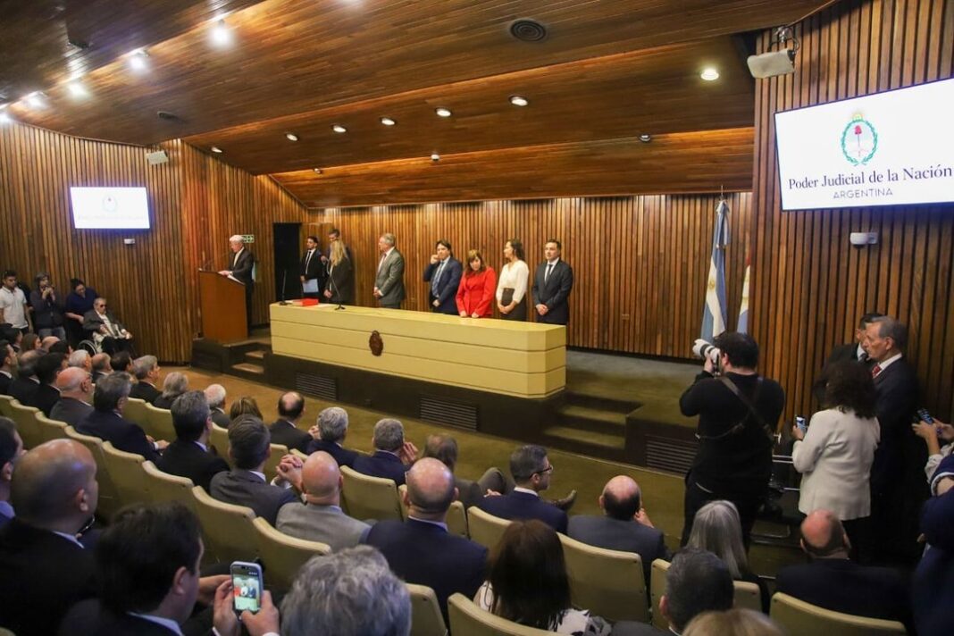 Ceremonia de juramento de nuevos jueces en la Cámara Federal de Córdoba