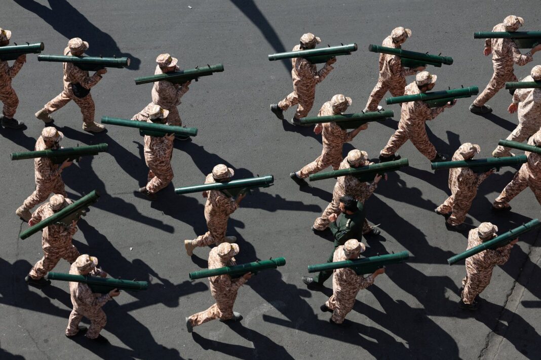 Sanciones de Estados Unidos contra funcionarios y empresas vinculadas a la maquinaria militar de Irán