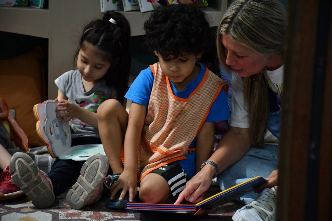 Niños en un aula de nivel inicial