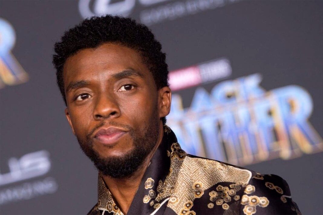 Chadwick Boseman y Taylor Simone Ledward en una imagen de archivo