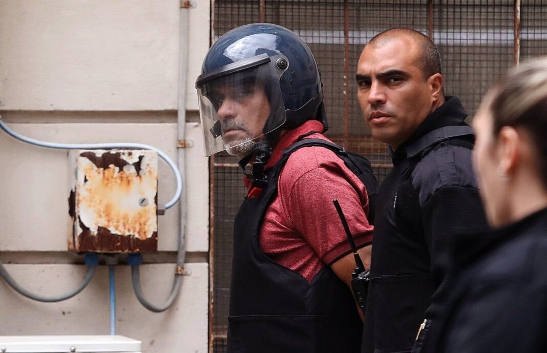Luis Caputo y Julio 