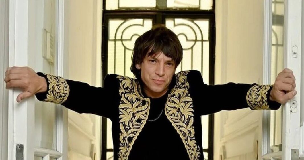 Joaquín Levinton, vocalista de la banda Turf